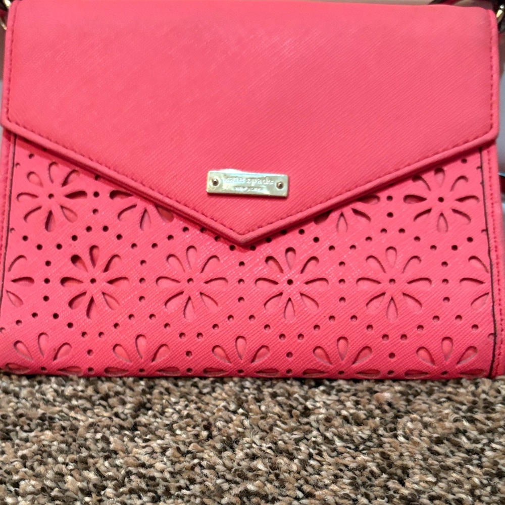EUC Kate Spade Coral Floral Crossbody Bag - Picture 4 of 10